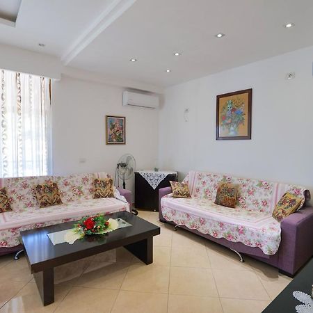 Arijons Apartments Sarandë Eksteriør billede